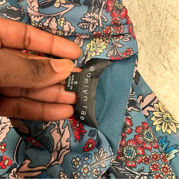 Adelyn Rae floral mini dress - Picture 4 of 6